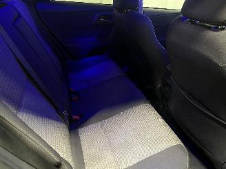 Toyota Auris Auris Touring Sports (E18) Combi 1.8 16V Hybrid (2ZRFXE) [100kW]  (07-=
2013/12-2018) picture 14