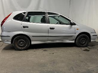 Nissan Almera Almera Tino (V10M) MPV 1.8 16V (QG18DE) [85kW]  (12-2002/02-2006) picture 7