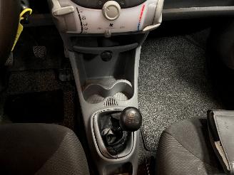 Toyota Aygo Aygo (B10) Hatchback 1.0 12V VVT-i (1KR-FE) [50kW]  (07-2005/05-2014) picture 16