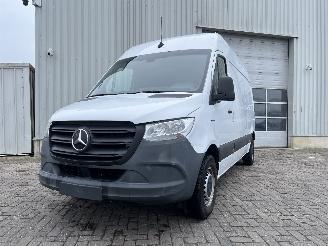 Damaged car Mercedes  eSprinter 3,5t (907.6/910.6) Van eSprinter 314 (780.681) [100kW]  (11-=
2023/...) 2021/10
