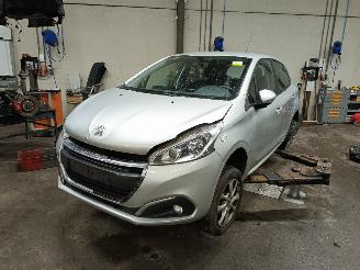 Uttjänta bilar auto Peugeot 208 208 I (CA/CC/CK/CL) Hatchback 1.6 Blue HDi (DV6FE(BHW)) [55kW]  (01-20=
13/12-2019) 2017/1