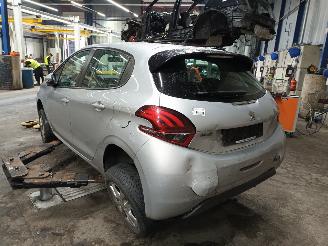 Peugeot 208 208 I (CA/CC/CK/CL) Hatchback 1.6 Blue HDi (DV6FE(BHW)) [55kW]  (01-20=
13/12-2019) picture 4