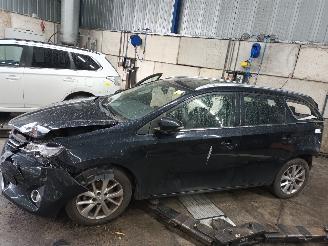 Uttjänta bilar auto Toyota Auris Auris Touring Sports (E18) Combi 1.6 Dual VVT-i 16V (1ZRFAE) [97kW]  (=
07-2013/12-2018) 2014/3