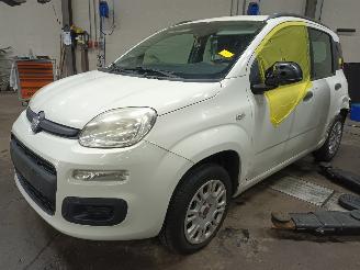Vrakbiler auto Fiat Panda Panda (312) Hatchback 0.9 TwinAir Turbo 85 (312.A.2000) [63kW]  (02-20=
12/...) 2012/5