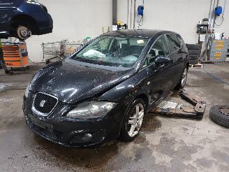 Salvage car Seat Leon Leon (1P1) Hatchback 5-drs 1.2 TSI (CBZB) [77kW]  (02-2010/12-2012) 2013/1