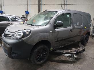 Salvage car Renault Kangoo Kangoo Express (FW) Van 1.5 dCi 90 FAP (K9K-608(K9K-B6)) [66kW]  (02-2=
009/...) 2015/2