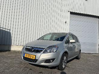 Unfallwagen Opel Zafira Zafira (M75) MPV 1.6 16V (A16XER(Euro 5)) [85kW]  (01-2008/04-2015) 2011/11