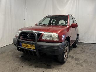 krockskadad bil auto Suzuki Grand-vitara Grand Vitara I (FT/GT/HT) SUV 2.0 16V (J20A) [94kW]  (03-1998/07-2003)= 2000/12