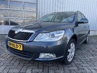 skadebil auto Skoda Octavia Octavia Combi (1Z5) Combi 5-drs 1.2 TSI (CBZB) [77kW]  (02-2010/04-201=
3) 2011/6