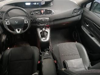 Renault Scenic Grand Scénic III (JZ) MPV 1.6 dCi (R9M-402(R9M-A4)) [96kW]  (04-2011=
/12-2016) picture 11