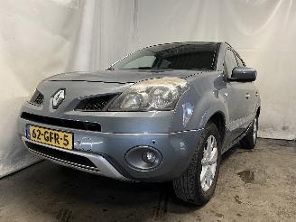 Damaged car Renault Koleos Koleos I SUV 2.5 16V (2TR-703) [126kW]  (09-2008/06-2017) 2008/6