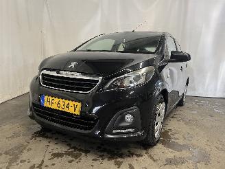 Voiture accidenté Peugeot 108 108 Hatchback 1.0 12V (1KRFE(CFB)) [51kW]  (05-2014/...) 2015/10
