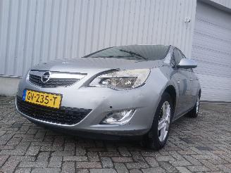 skadebil auto Opel Astra Astra J (PC6/PD6/PE6/PF6) Hatchback 5-drs 1.4 Turbo 16V (A14NET(Euro 5=
)) [103kW]  (12-2009/10-2015) 2010/6
