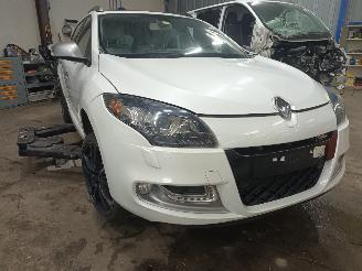 Renault Mégane Megane III Grandtour (KZ) Combi 5-drs 1.5 dCi 110 (K9K-656(K9K-G6)) [8=
1kW]  (02-2009/04-2016) picture 2