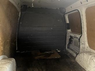 Volkswagen Caddy Caddy III (2KA,2KH,2CA,2CH) Van 1.6 TDI 16V (CAYE) [55kW]  (08-2010/05=
-2015) picture 20