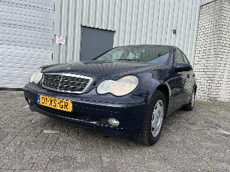skadebil auto Mercedes C-klasse C (W203) Sedan 1.8 C-180K 16V (M271.946) [105kW]  (05-2002/02-2007) 2002/10