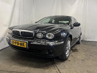 Damaged car Jaguar X-type X-type Sedan 2.1 V6 24V (YB(AJ-V6)) [115kW]  (03-2002/11-2009) 2004/5