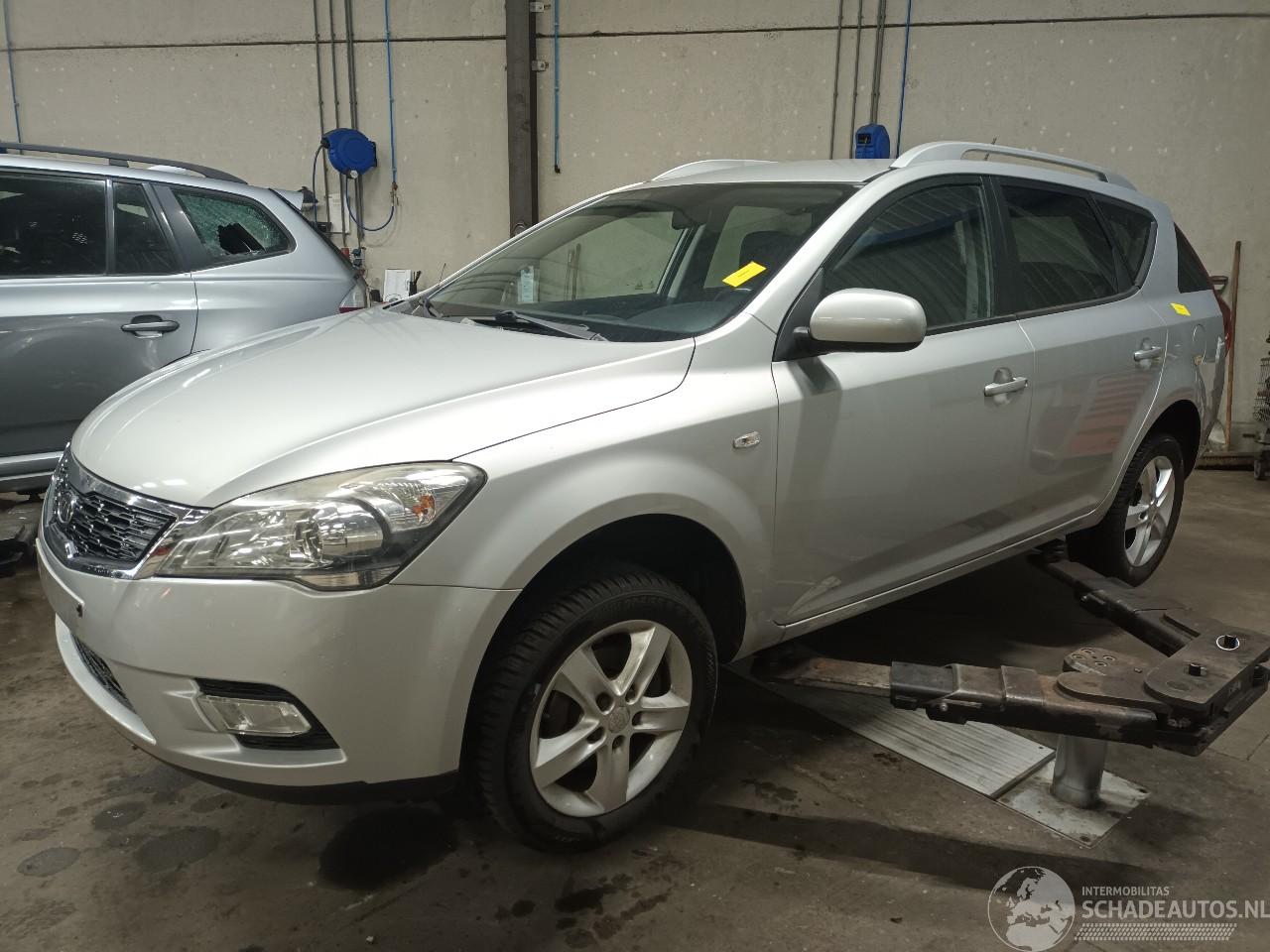 Kia Cee d Cee'd Sporty Wagon (EDF) Combi 1.6 CVVT 16V (G4FC4I) [93kW]  (09-2007/=
12-2012)