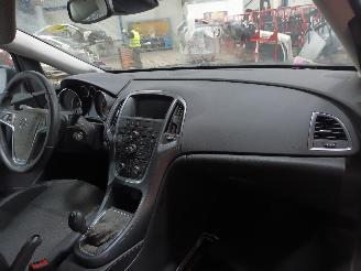 Opel Astra Astra J (PC6/PD6/PE6/PF6) Hatchback 5-drs 1.6 CDTI 16V (B16DTL) [81kW]=
  (02-2014/10-2015) picture 5