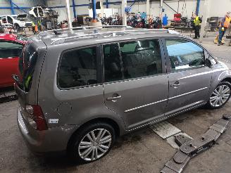 Volkswagen Touran Touran (1T1/T2) MPV 1.4 16V TSI 140 (BMY) [103kW]  (02-2006/05-2010) picture 3
