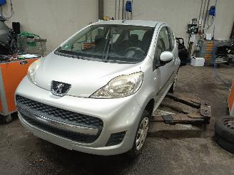 Uttjänta bilar auto Peugeot 107 107 Hatchback 1.0 12V (384F(1KR)) [50kW]  (06-2005/05-2014) 2011/1