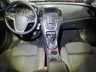Opel Astra Astra J Sports Tourer (PD8/PE8/PF8) Combi 1.6 Turbo 16V (A16LET(Euro 5=
)) [132kW]  (10-2010/10-2015) picture 5