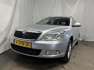 krockskadad bil auto Skoda Octavia Octavia Combi (1Z5) Combi 5-drs 1.6 TDI Greenline (CAYC) [77kW]  (06-2=
009/04-2013) 2012/6