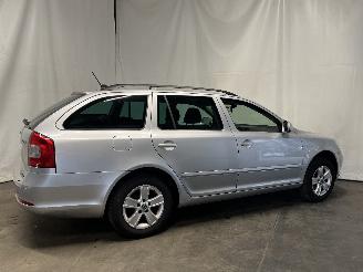 Skoda Octavia Octavia Combi (1Z5) Combi 5-drs 1.6 TDI Greenline (CAYC) [77kW]  (06-2=
009/04-2013) picture 6