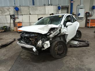 Salvage car Opel Corsa Corsa E Hatchback 1.4 16V (B14XEL(Euro 6)) [66kW]  (09-2014/...) 2016/4