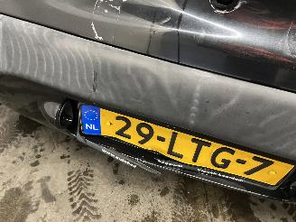 Peugeot 107 107 Hatchback 1.0 12V (384F(1KR)) [50kW]  (06-2005/05-2014) picture 9