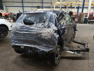 Peugeot 108 108 Hatchback 1.2 VTi 12V (EB2D(HMT)) [60kW]  (05-2014/...) picture 3