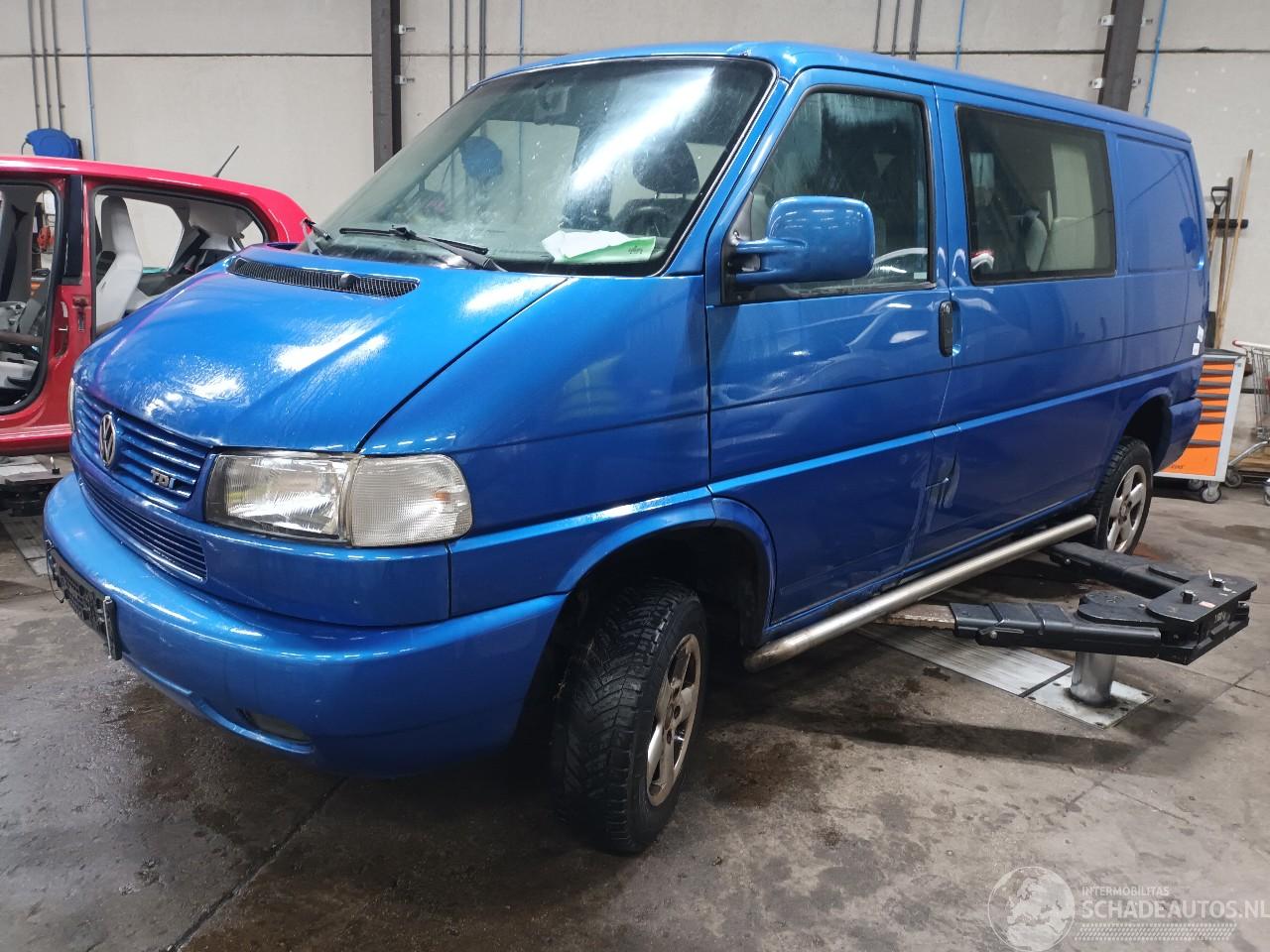 Volkswagen Transporter Transporter/Caravelle T4 Bus 2.5 TDI (AJT) [65kW]  (05-1998/04-2003)