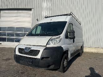  Peugeot Boxer Boxer (U9) Bus 2.2 HDi 130 (22DT(4HH)) [96kW]  (03-2011/...) 2012/5