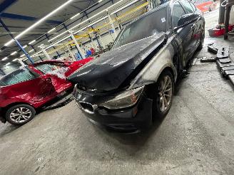 Dezmembrări autoturisme BMW 3-serie 3 serie (F30) Sedan 330e (B48-B20A) [185kW]  (11-2015/10-2018) 2016/11