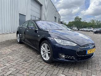 Tesla Model S Model S Liftback 85 (L1S) [270kW]  (09-2012/02-2016) picture 5