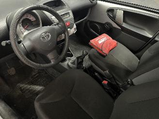 Toyota Aygo Aygo (B10) Hatchback 1.0 12V VVT-i (1KR-FE) [50kW]  (07-2005/05-2014) picture 16