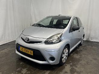 škoda osobní automobily Toyota Aygo Aygo (B10) Hatchback 1.0 12V VVT-i (1KR-FE) [50kW]  (07-2005/05-2014) 2012/9