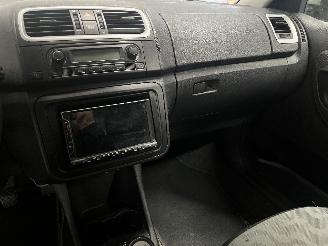 Skoda Fabia Fabia II (5J) Hatchback 5-drs 1.2i 12V (CHTA) [51kW]  (01-2007/12-2014=
) picture 16