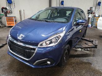 rozbiórka samochody osobowe Peugeot 208 208 I (CA/CC/CK/CL) Hatchback 1.2 Vti 12V PureTech 82 (EB2F(HMZ)) [60k=
W]  (03-2012/12-2019) 2017/1