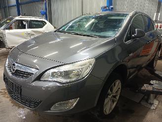 rozbiórka samochody osobowe Opel Astra Astra J (PC6/PD6/PE6/PF6) Hatchback 5-drs 1.6 16V (A16XER(Euro 5)) [85=
kW]  (12-2009/10-2015) 2010/1