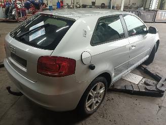 Audi A3 A3 (8P1) Hatchback 3-drs 1.4 TFSI 16V (CAXC) [92kW]  (09-2007/08-2012)= picture 3