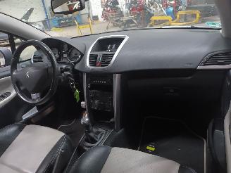 Peugeot 207 207 CC (WB) Cabrio 1.6 16V (EP6(5FW)) [88kW]  (02-2007/10-2013) picture 5