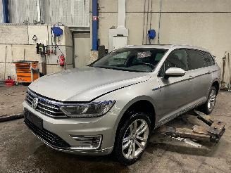 Uttjänta bilar auto Volkswagen Passat Passat Variant (3G5) Combi 1.4 GTE Hybrid 16V (CUKC) [115kW]  (06-2015=
/...) 2015
