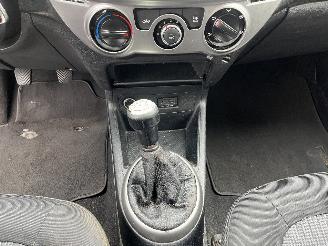 Hyundai I-20 i20 Hatchback 1.2i 16V (G4LA) [63kW]  (03-2012/12-2015) picture 17