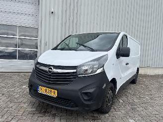 Schadeauto Opel Vivaro Vivaro Van 1.6 CDTI BiTurbo 120 (R9M-450(R9M-D4)) [88kW]  (06-2014/12-=
2019) 2015/1