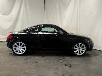 Audi TT TT (8N3) Coupé 1.8 20V Turbo (AJQ) [132kW]  (10-1998/10-2006) picture 7