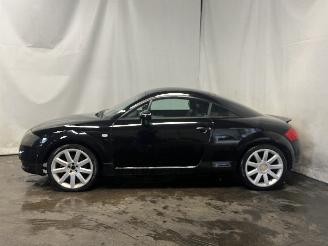Audi TT TT (8N3) Coupé 1.8 20V Turbo (AJQ) [132kW]  (10-1998/10-2006) picture 4