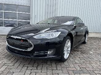 Voiture accidenté Tesla Model S Model S Liftback 85 (L1S) [270kW]  (09-2012/02-2016) 2014/12