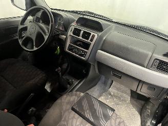 Mitsubishi Pajero Pajero Pinin (H6/H7) Terreinwagen 1.8 GDI 16V (4G93(GDI)) [88kW]  (10-=
1999/10-2001) picture 8