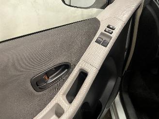 Toyota Yaris Yaris II (P9) Hatchback 1.0 12V VVT-i (1KR-FE) [51kW]  (08-2005/12-201=
1) picture 13